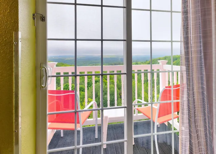 Holiday Inn Express Hotel & Suites Petoskey By Ihg
