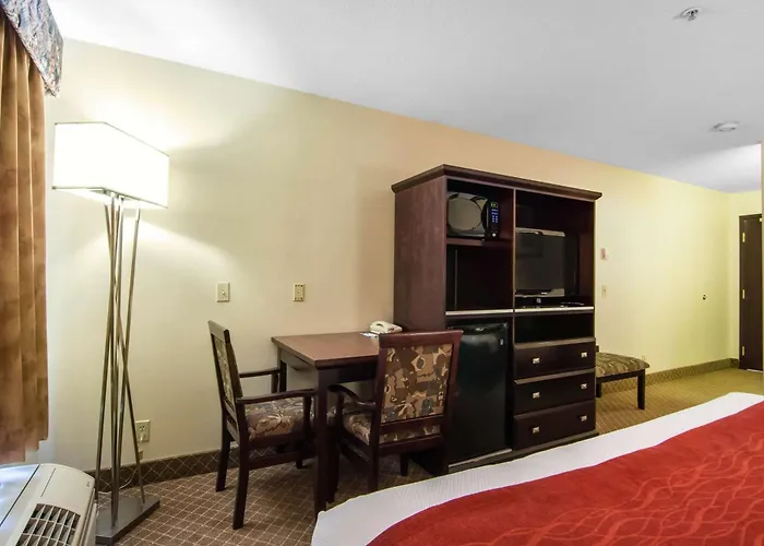 Comfort Inn & Suites Airport South Calgary