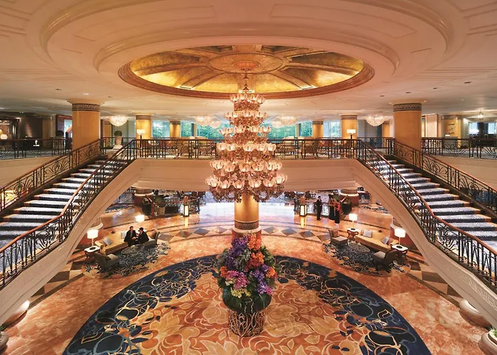 Makati Shangri-La, Manila