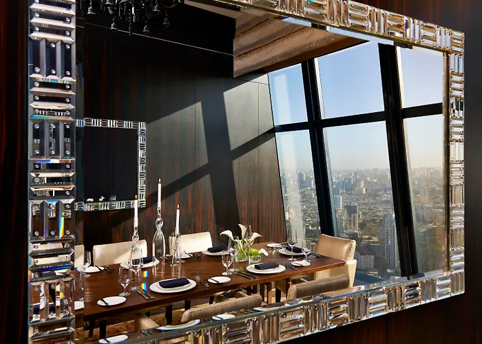 Hotel Fairmont Baku, Flame Towers