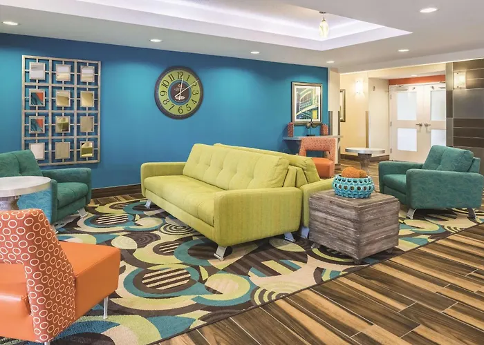 La Quinta By Wyndham Grand Forks