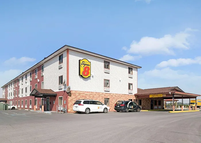 Super 8 By Wyndham Spokane/West