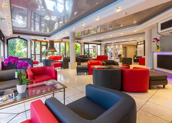 Au Grand Hotel De Sarlat - Pavillon De Selves