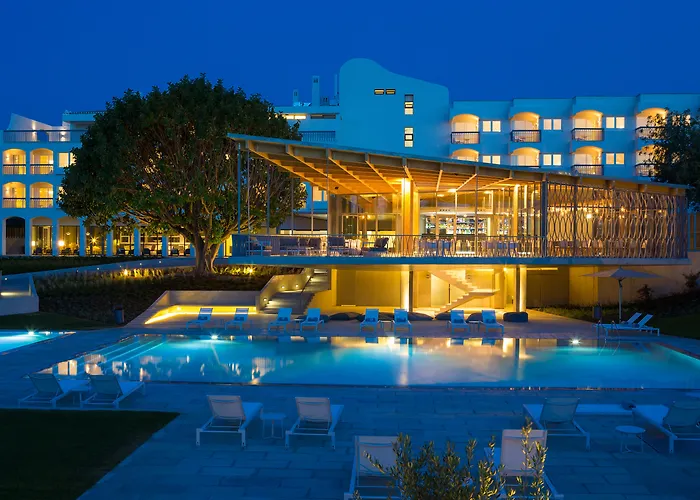 Ozadi Tavira Hotel