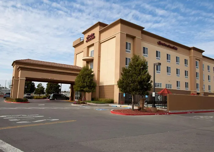 Hampton Inn & Suites Pittsburg