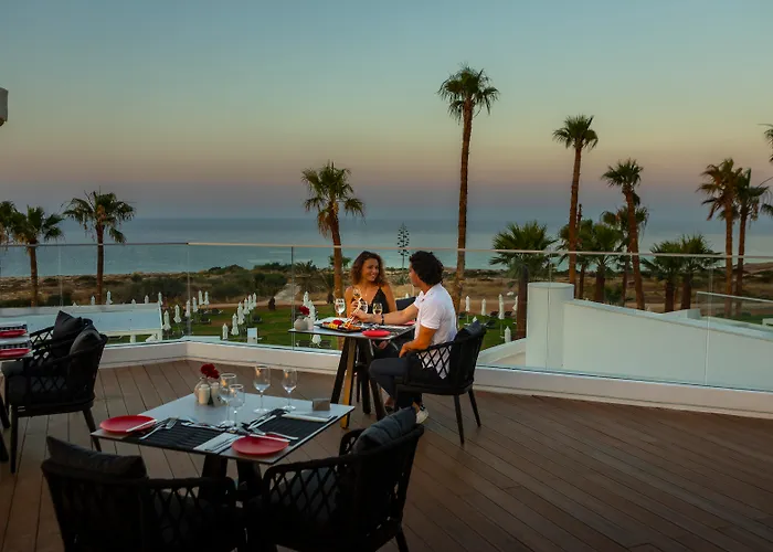 Leonardo Crystal Cove Hotel & Spa - Adults Only Protaras