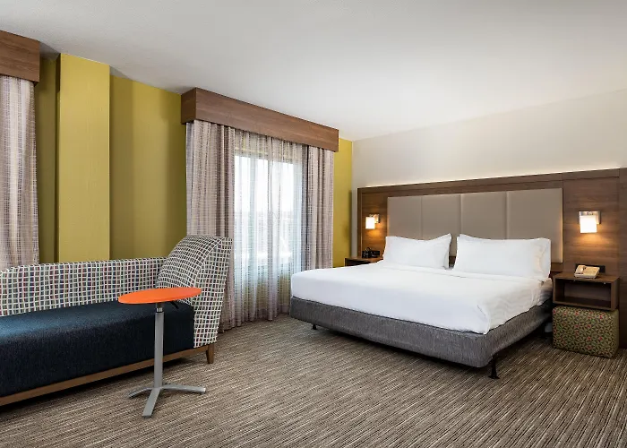 Country Inn & Suites By Radisson, Downtown Albany New York