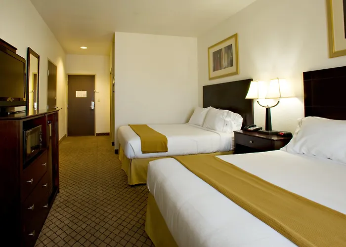 Holiday Inn Express & Suites Childress By Ihg