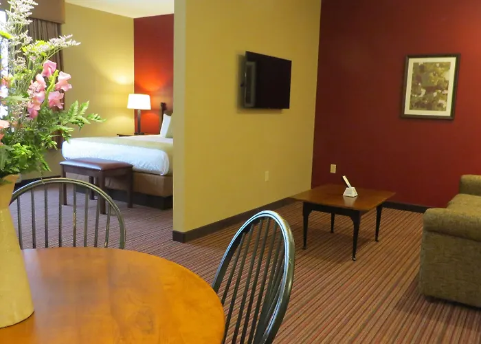 Best Western Plus Dutch Haus Inn And Suites Columbiana