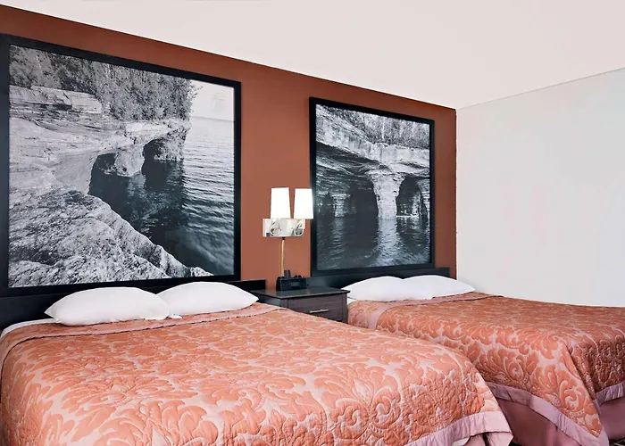 Super 8 By Wyndham Ashland Hotel
