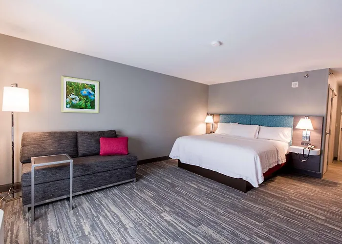 Hampton Inn Bismarck