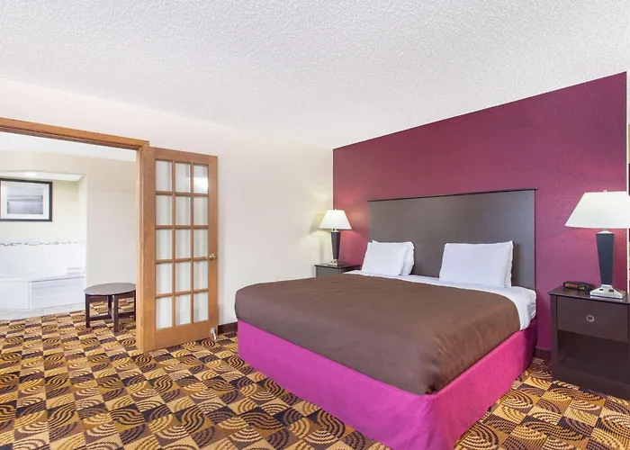 Americinn By Wyndham Elkhorn Near Lake Geneva