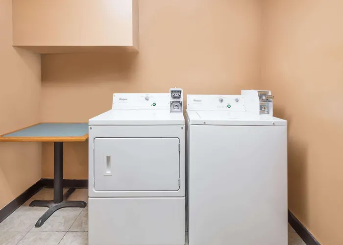 Days Inn By Wyndham Kirksville