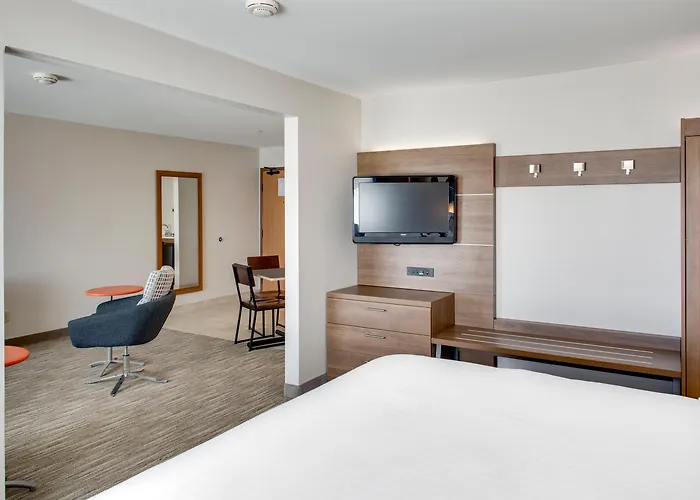 Holiday Inn Express Hotel & Suites Chickasha By Ihg