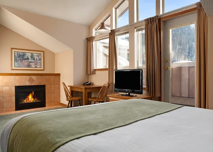 Sundance Lodge Sun Peaks