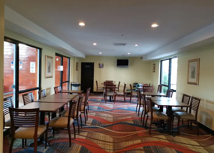 The Mariner Resort Cape Cod By The Red Collection