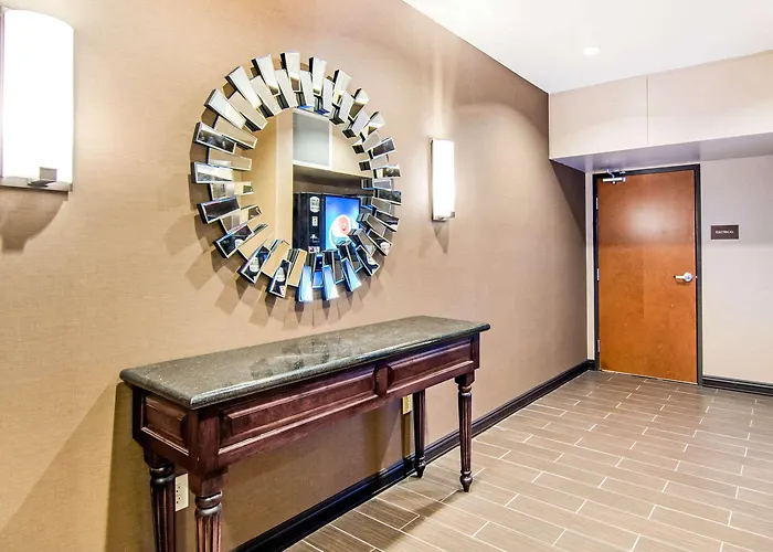 Comfort Inn & Suites - Independence