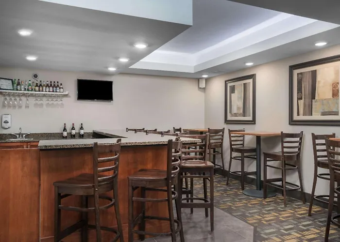 Americinn By Wyndham Hartford Sd