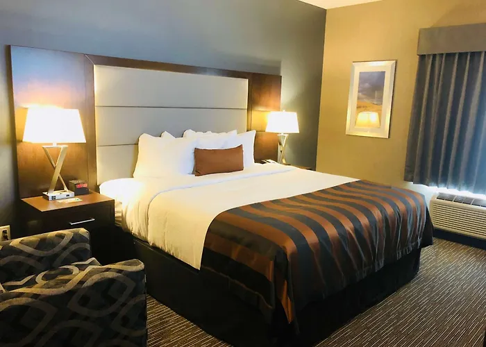 Wingate By Wyndham Kamloops Hotel