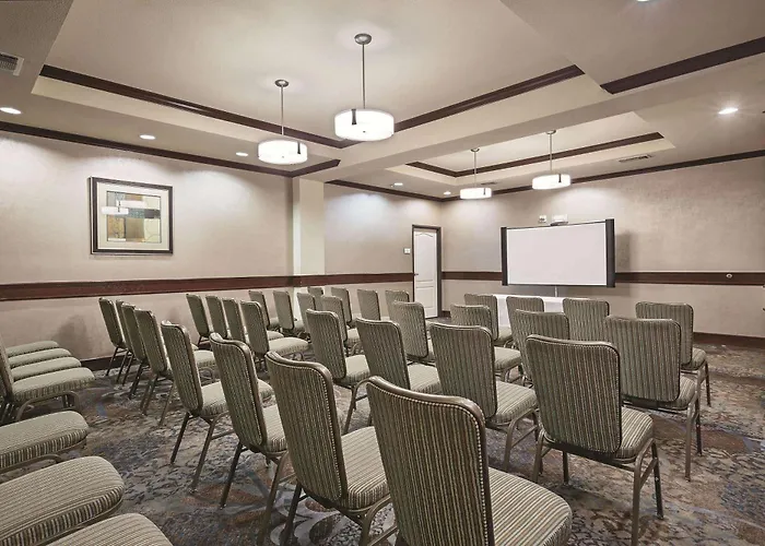 La Quinta By Wyndham Dfw Airport West - Euless Hotel