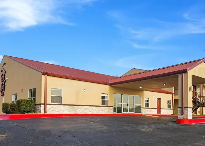 Red Roof Inn Temple