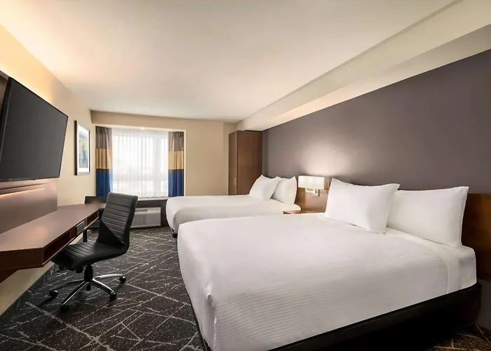 Microtel Inn & Suites By Wyndham Aurora