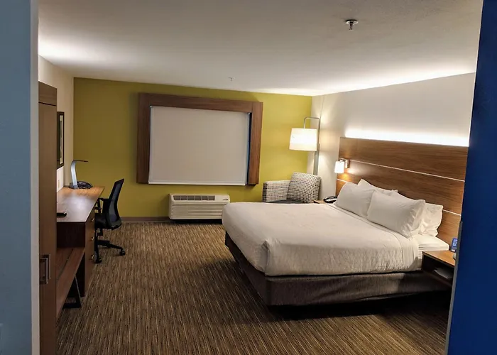 Holiday Inn Express Hotel & Suites Claypool Hill -Richlands Area By Ihg Pounding Mill
