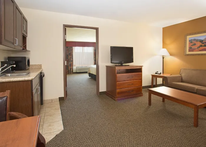 Holiday Inn Express & Suites Trinidad By Ihg