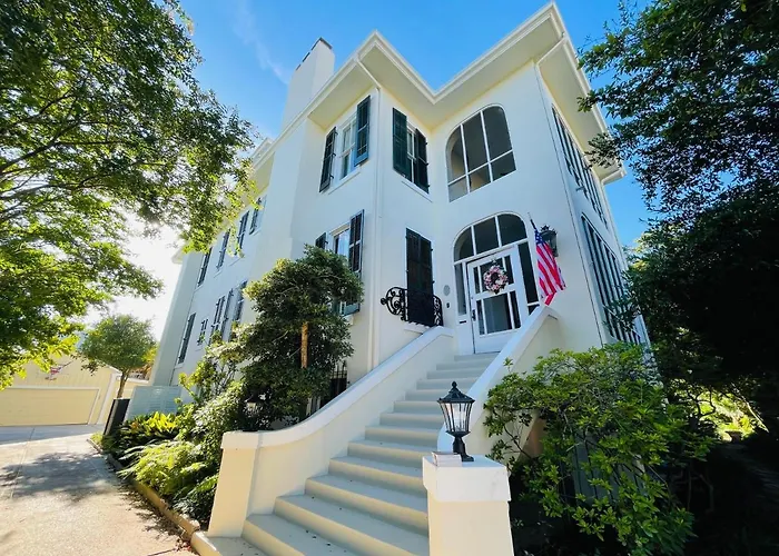 Virginia Point Inn