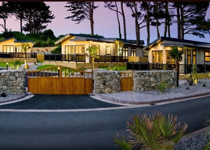 The Warren Holiday Park - Family Chalet Abersoch