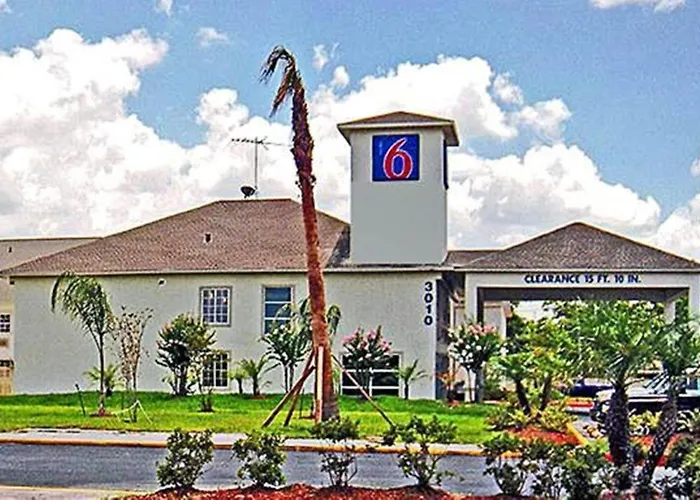 Motel 6-Pasadena, Tx