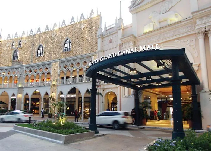 Venice Luxury Residences