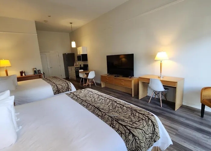 The Cedars Inn Hotel & Convention Centre