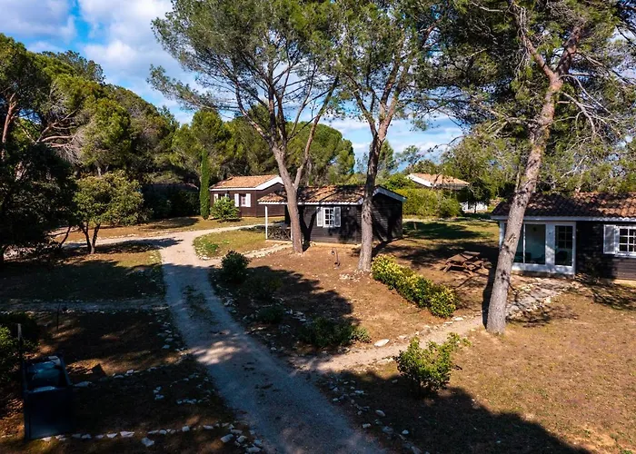 La Villa Vicha, The Originals Relais Aubais