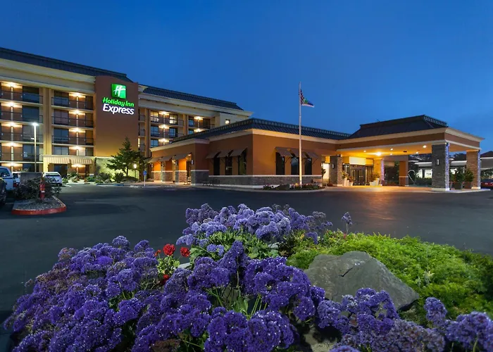 Holiday Inn Express At Monterey Bay By Ihg Seaside
