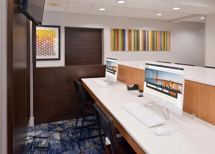 Holiday Inn Express Wixom By Ihg