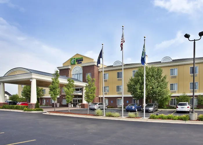 Holiday Inn Express Hotel & Suites Woodhaven By Ihg
