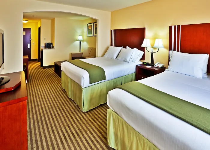 Holiday Inn Express & Suites By Ihg