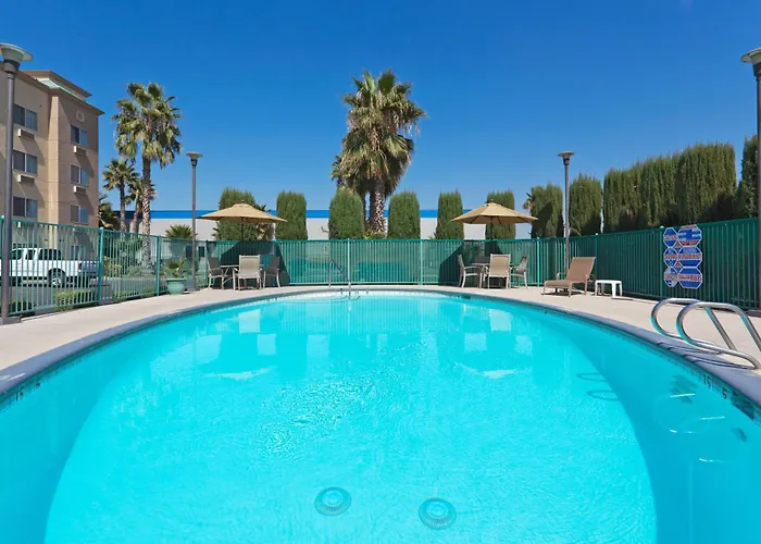 Holiday Inn Express Bakersfield By Ihg