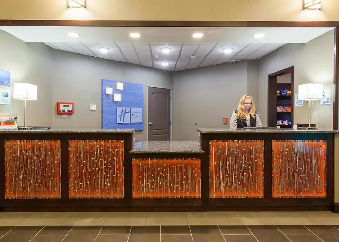 Holiday Inn Express & Suites Rapid City By Ihg