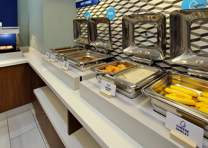 Holiday Inn Express & Suites Phoenix - Tempe By Ihg