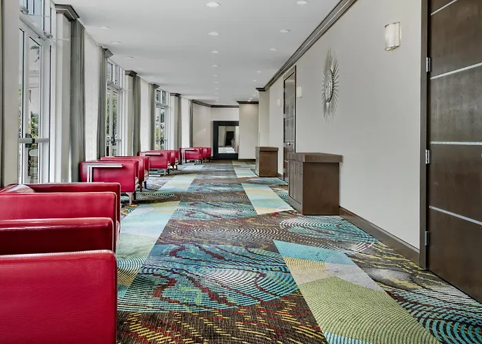 Holiday Inn & Suites College Station-Aggieland By Ihg
