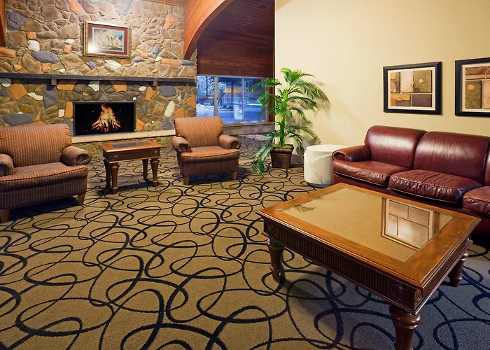 Holiday Inn Detroit Lakes - Lakefront By Ihg