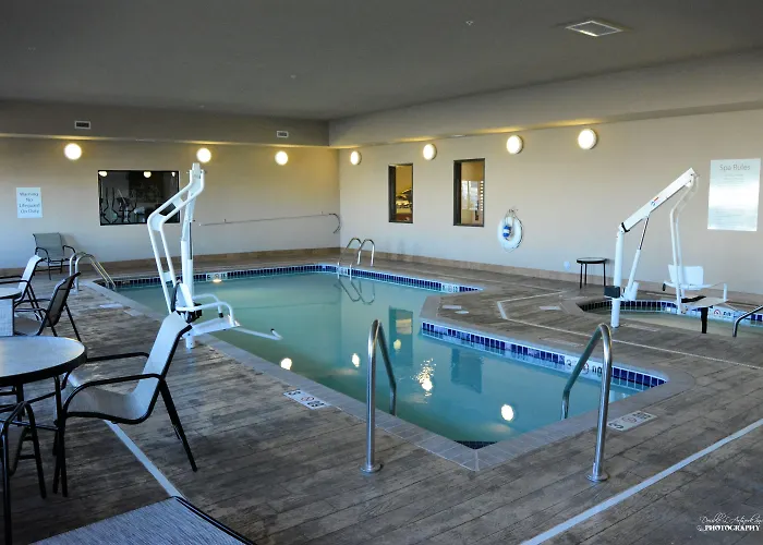 Holiday Inn Express & Suites Glendive By Ihg
