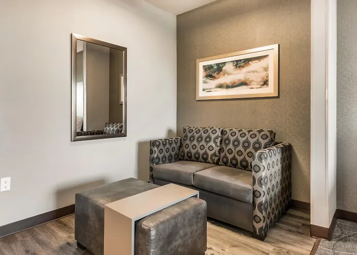 Holiday Inn & Suites Silicon Valley - Milpitas By Ihg