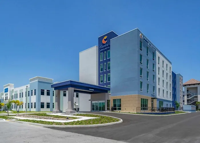 Comfort Inn & Suites New Port Richey Downtown District