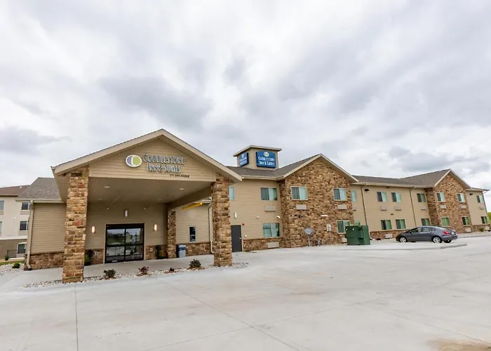 Cobblestone Hotel & Suites-Sheldon