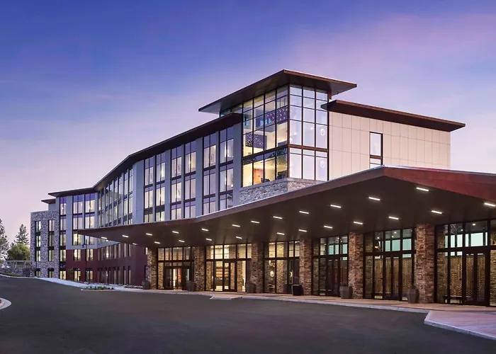Red Hawk Resort & Casino