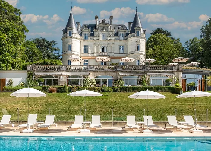 Domaine De La Tortiniere Hotel Veigne