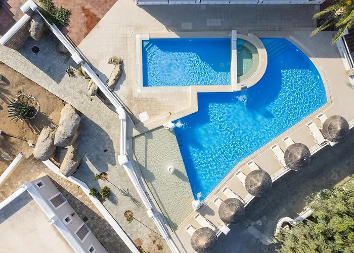 Kavuras Village Hotel & Suites